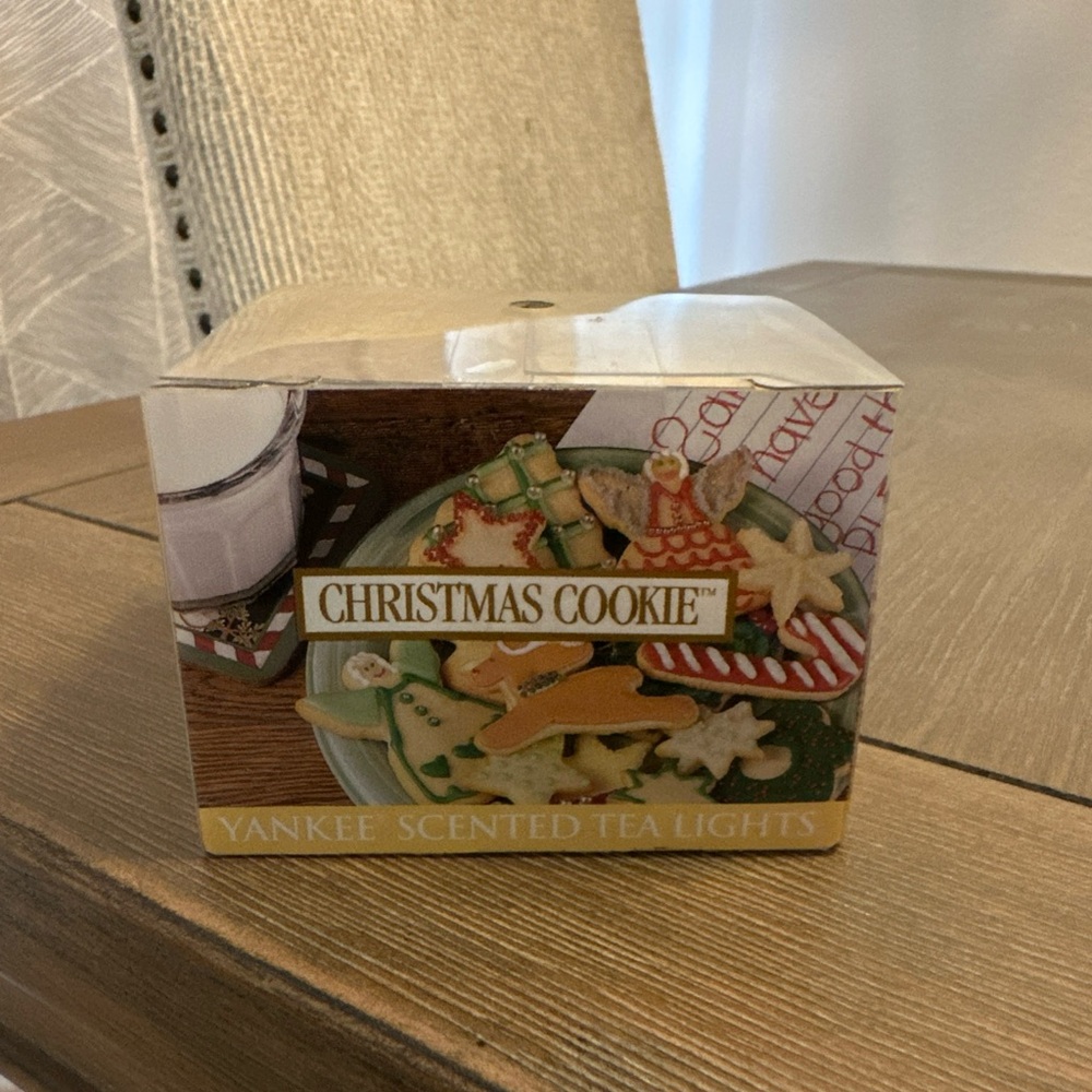 Yankee Candle‎ Tea Lights Box of 12 - Christmas Cookie Retired Scent New